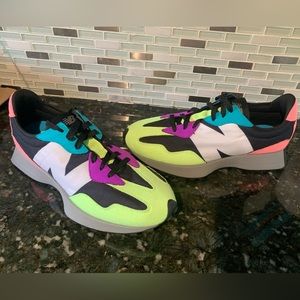 Men’s size 9.5 New Balance 327